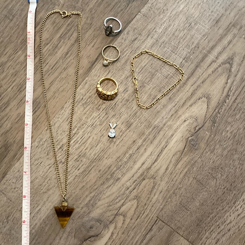 Lot of Assorted Jewelry